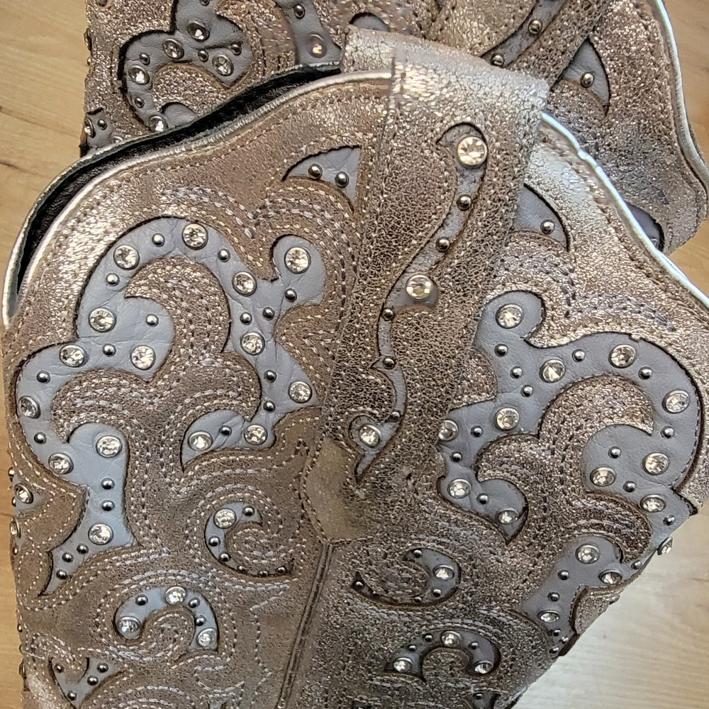J.B. Dillon Bellflower Western Boots - Picture 11 of 16